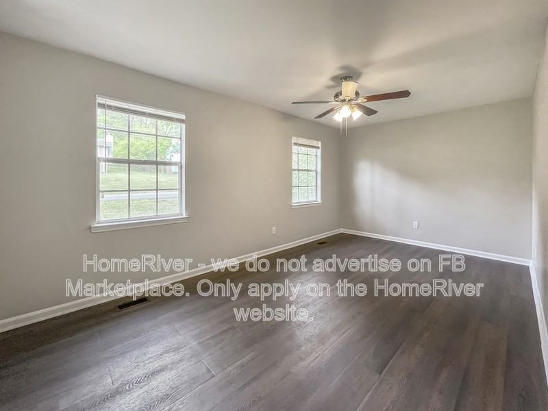 600 20th Ct Ne - Photo 4 of 18