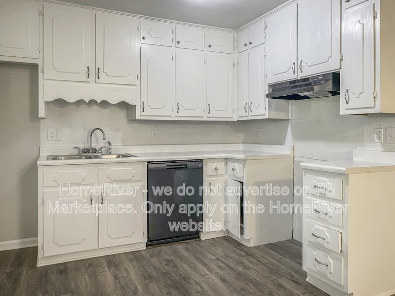 600 20th Ct Ne - Photo 6 of 18