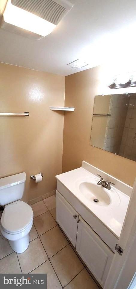 6300 Hil Mar Dr #4 - Photo 4 of 13