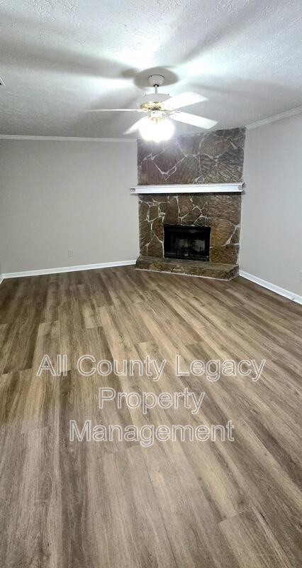 860 Bedford Bay Trl - Photo 3 of 8