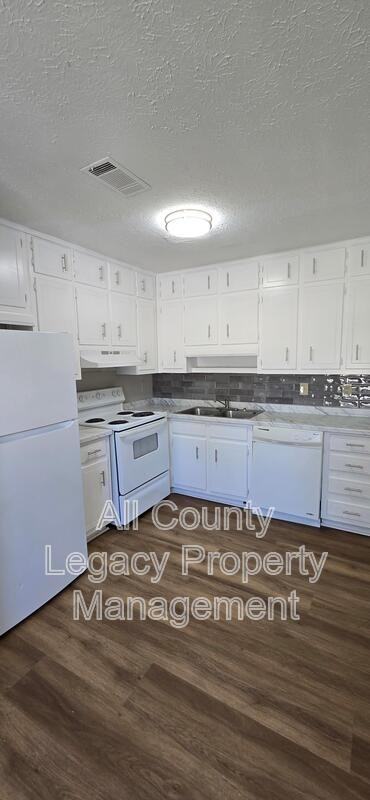 860 Bedford Bay Trl - Photo 4 of 8