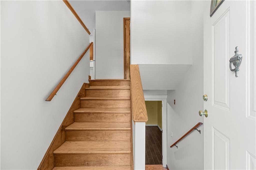 25 Harris Dr - Photo 2 of 32