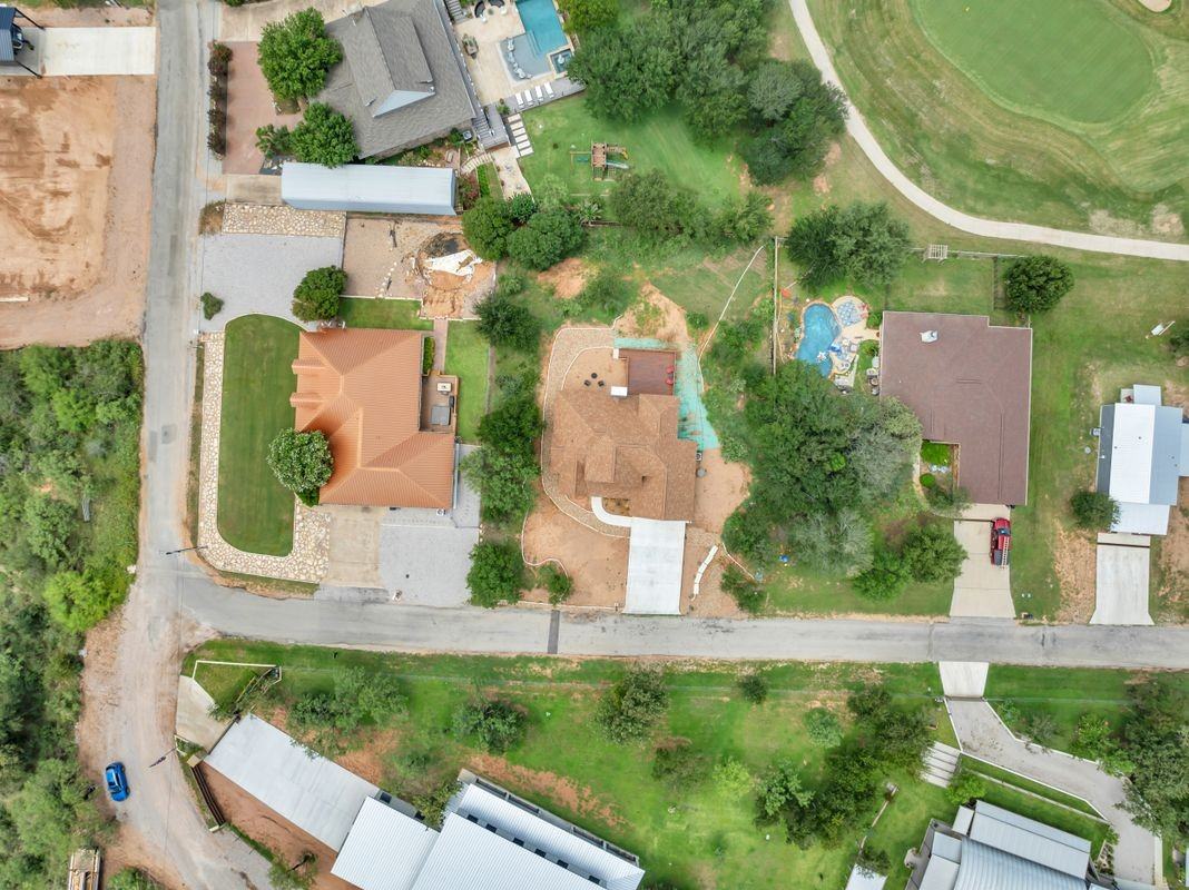 105 Chesterfield Dr - Photo 3 of 25