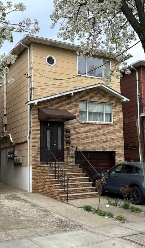 608 Bergen St ##3 - Photo 2 of 10