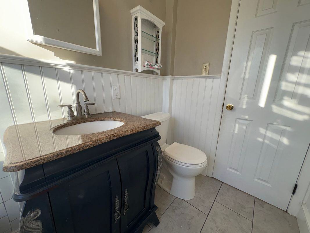 164 French St ##3 - Photo 3 of 10