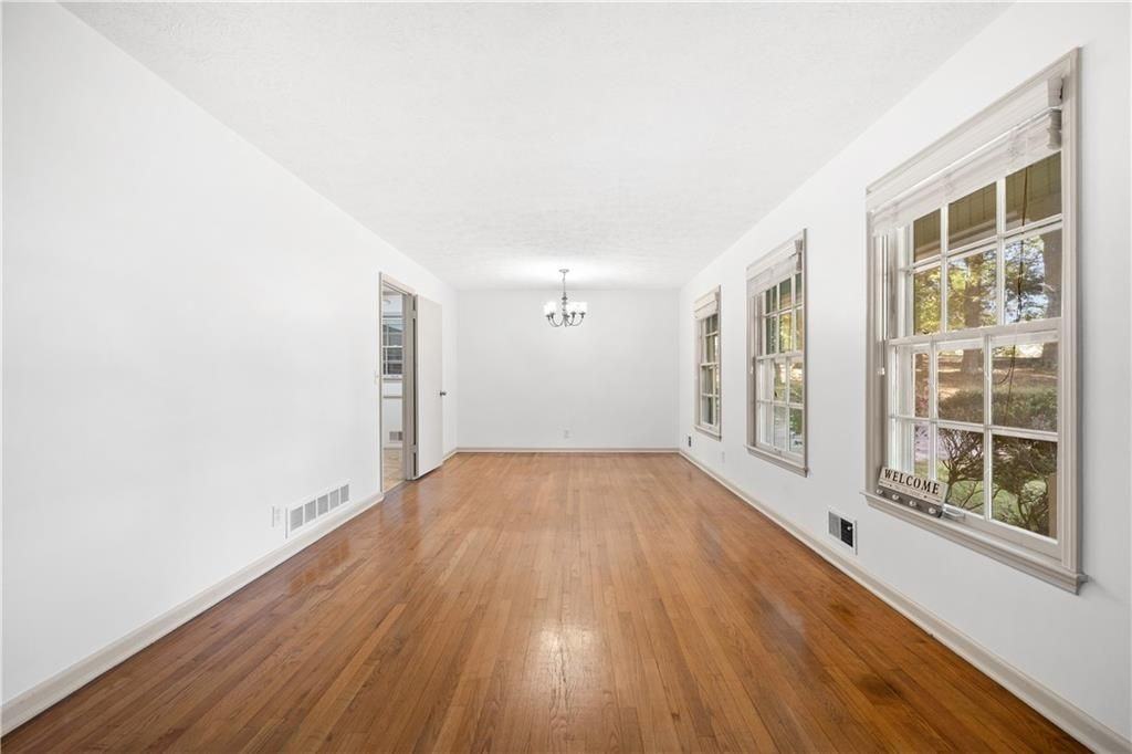 4531 S Roberts Dr - Photo 6 of 26