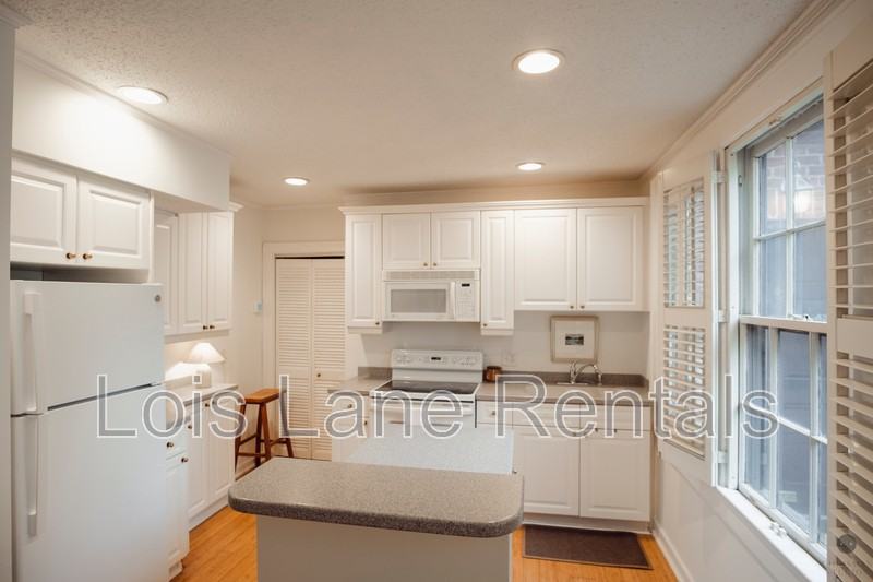 117 Church St - Photo 5 of 23