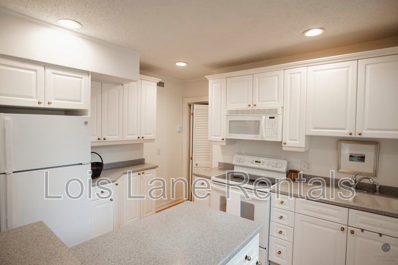 117 Church St - Photo 6 of 23