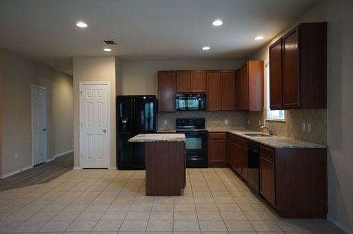 3703 Painted Trak - Photo 3 of 18