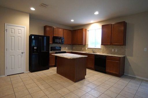 3703 Painted Trak - Photo 4 of 18