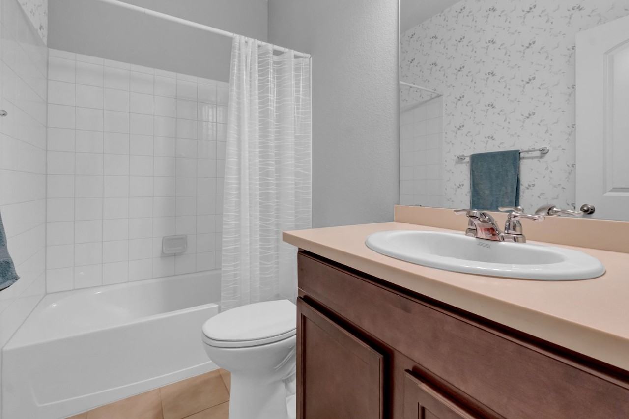 1086 Mcmurdo Cir - Photo 7 of 25