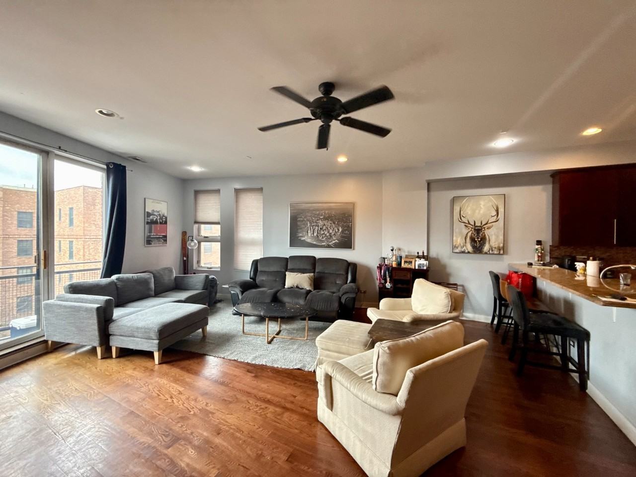 1353 N Sedgwick St #4 - Photo 7 of 25