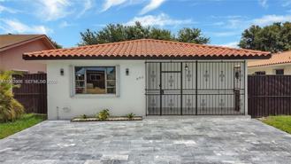 895 W 39th Pl - Photo 1 of 1