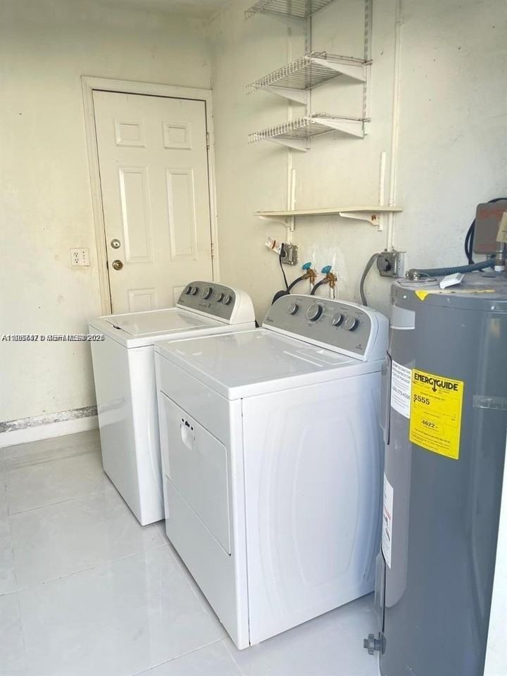 17220 Sw 93rd Ave #2 - Photo 7 of 8