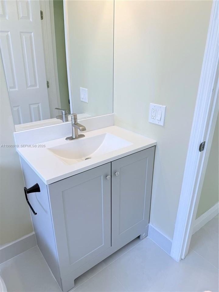 11061 Nw 39th St #1 - Photo 5 of 14