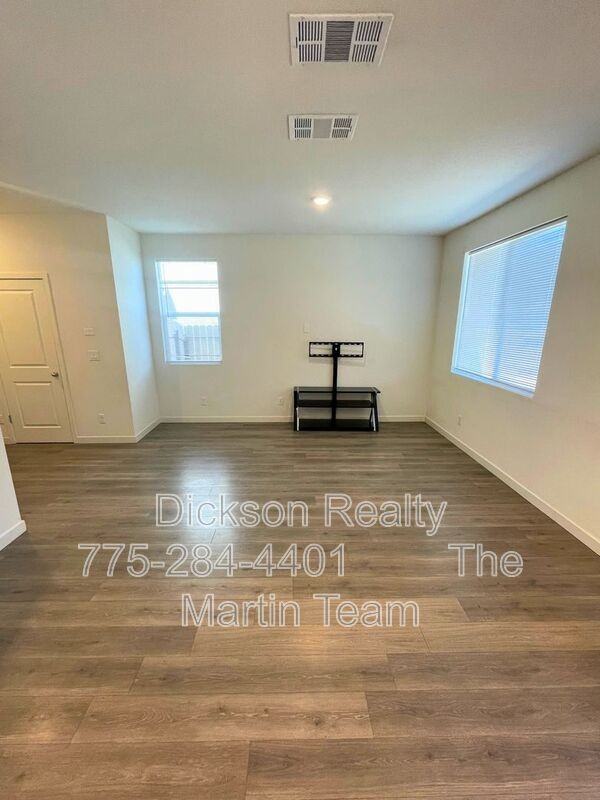 8839 Wolf Moon Dr - Photo 4 of 14