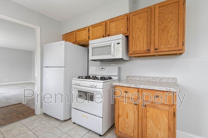 9724 E 34th St S - Photo 5 of 10