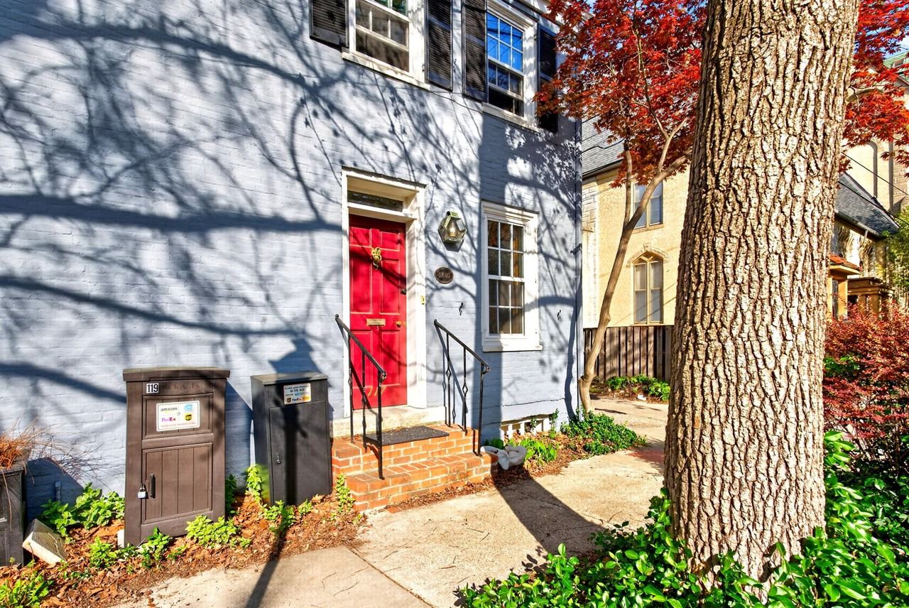 117 Clay St #117 - Photo 3 of 50