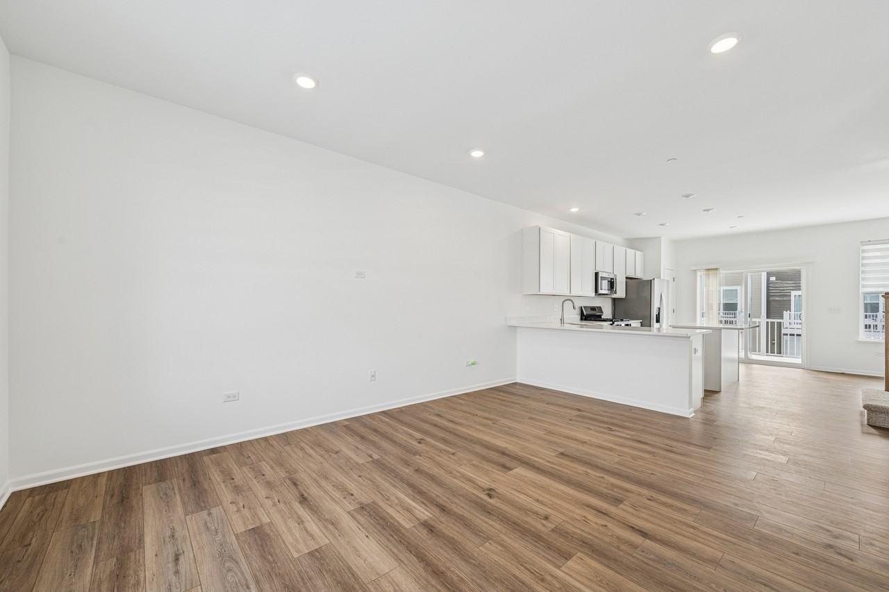 12322 Tinsley St #12322 - Photo 5 of 21