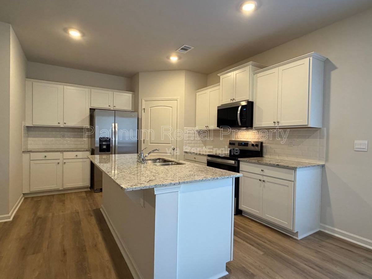 46 Rustin Rdg - Photo 6 of 10