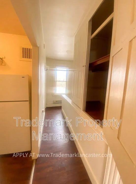 517 W James St #3 - Photo 2 of 8