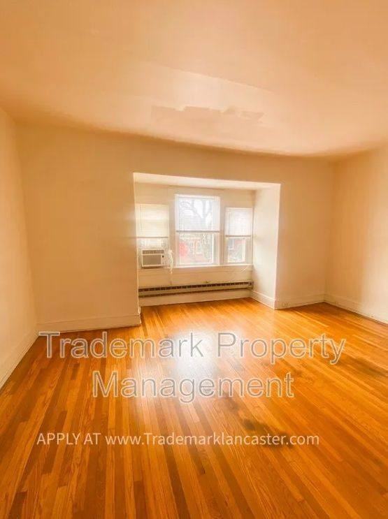 517 W James St #3 - Photo 6 of 8