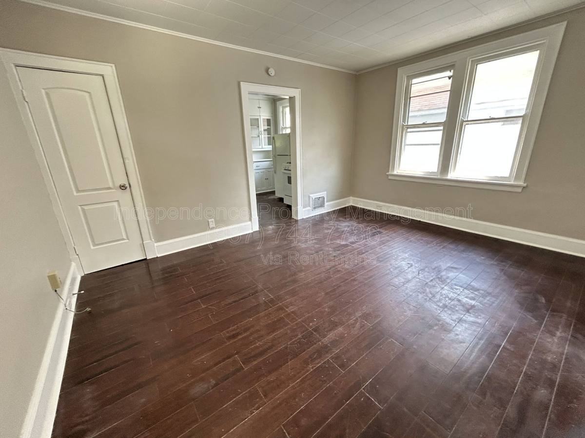 5563 Bosworth Pl #2 - Photo 3 of 9