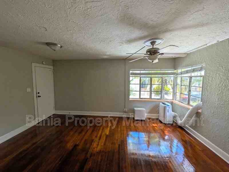 520 11th Ave N #1 - Photo 3 of 12