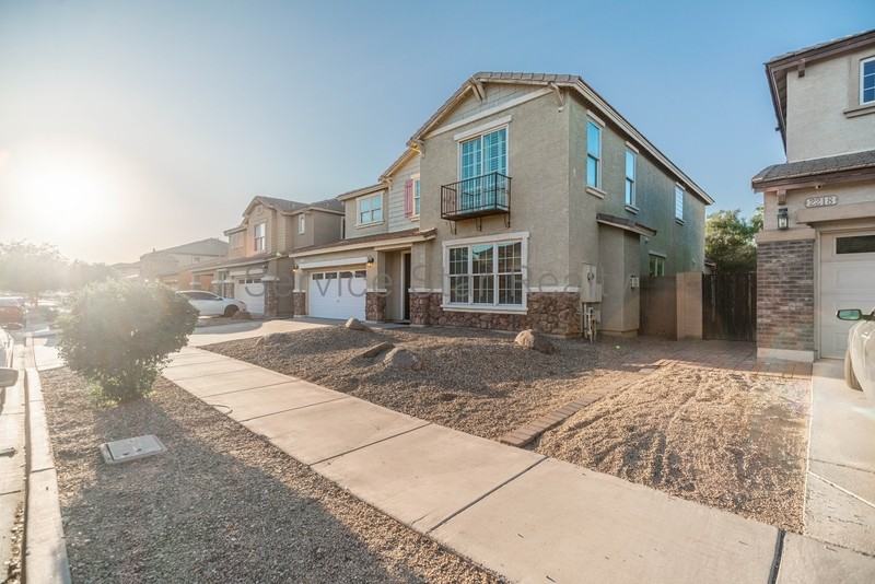 2214 E Chanute Pass - Photo 3 of 31
