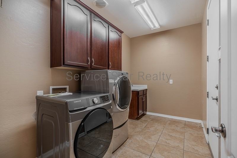 2214 E Chanute Pass - Photo 6 of 31