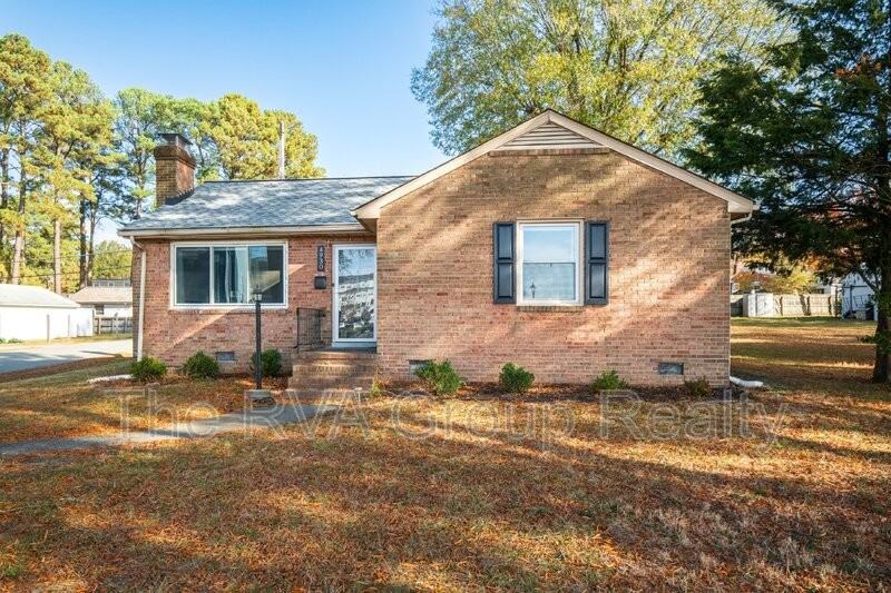 4930 Bethlehem Rd - Photo 2 of 44