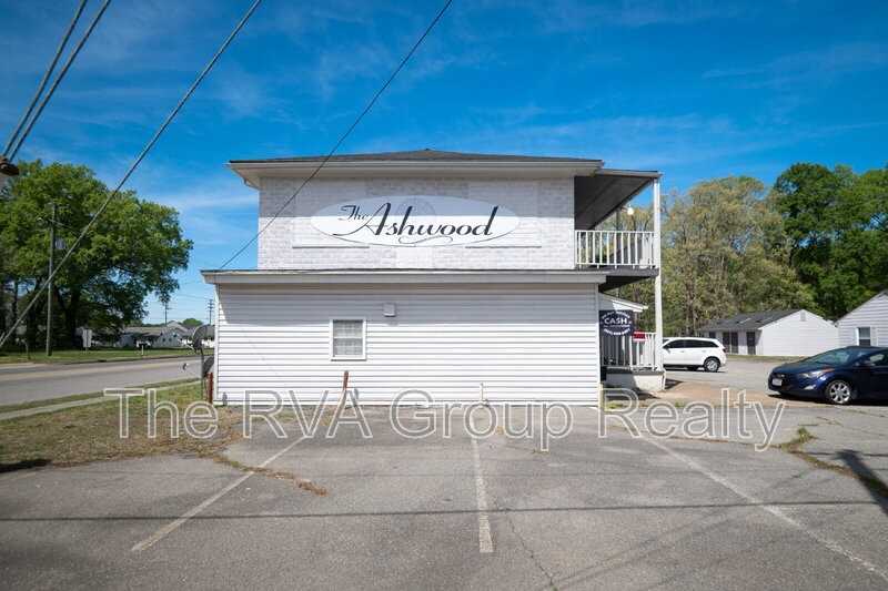 3805 Woodlawn St #12 - Photo 4 of 25