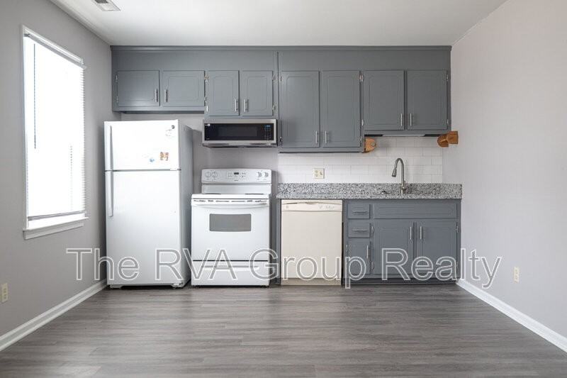 3805 Woodlawn St #12 - Photo 7 of 25