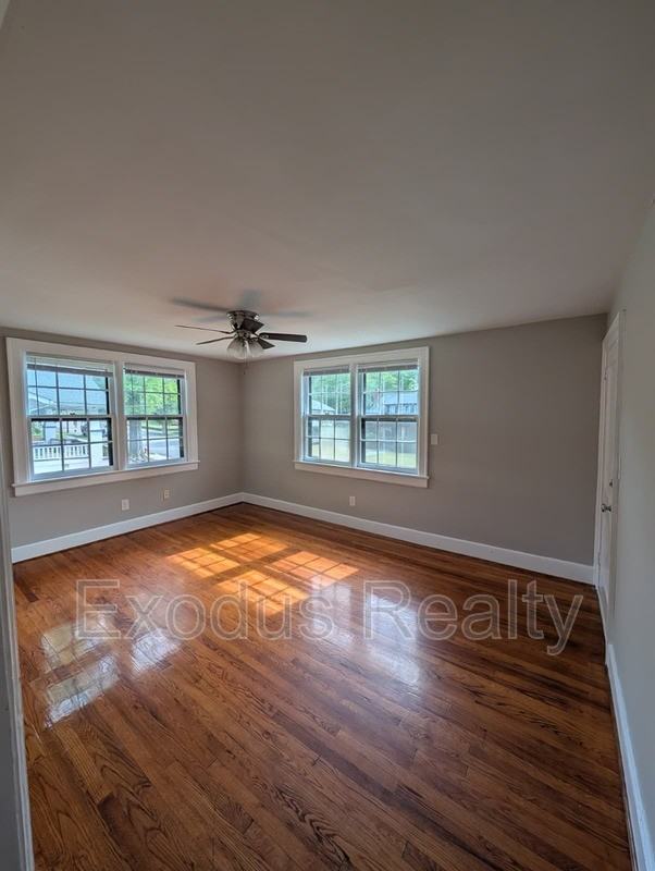 310 N Gulf St - Photo 2 of 16