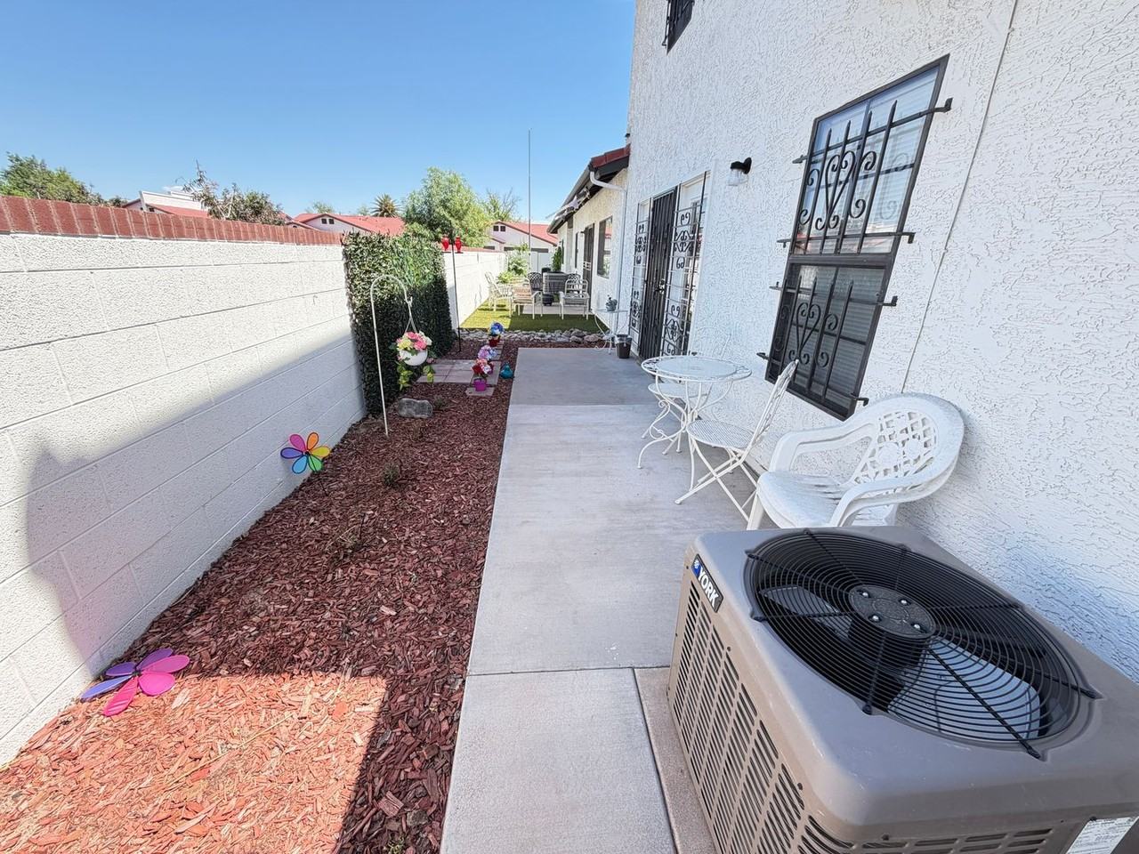 501 E 2nd Ave #21 - Photo 6 of 12