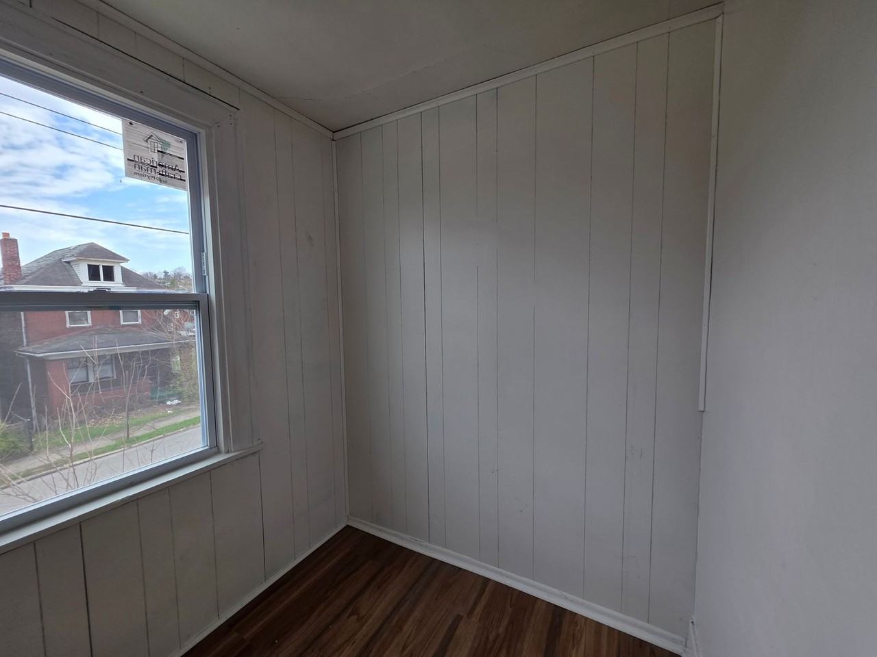 703 703 1/2 Waddell Ave - Photo 3 of 11