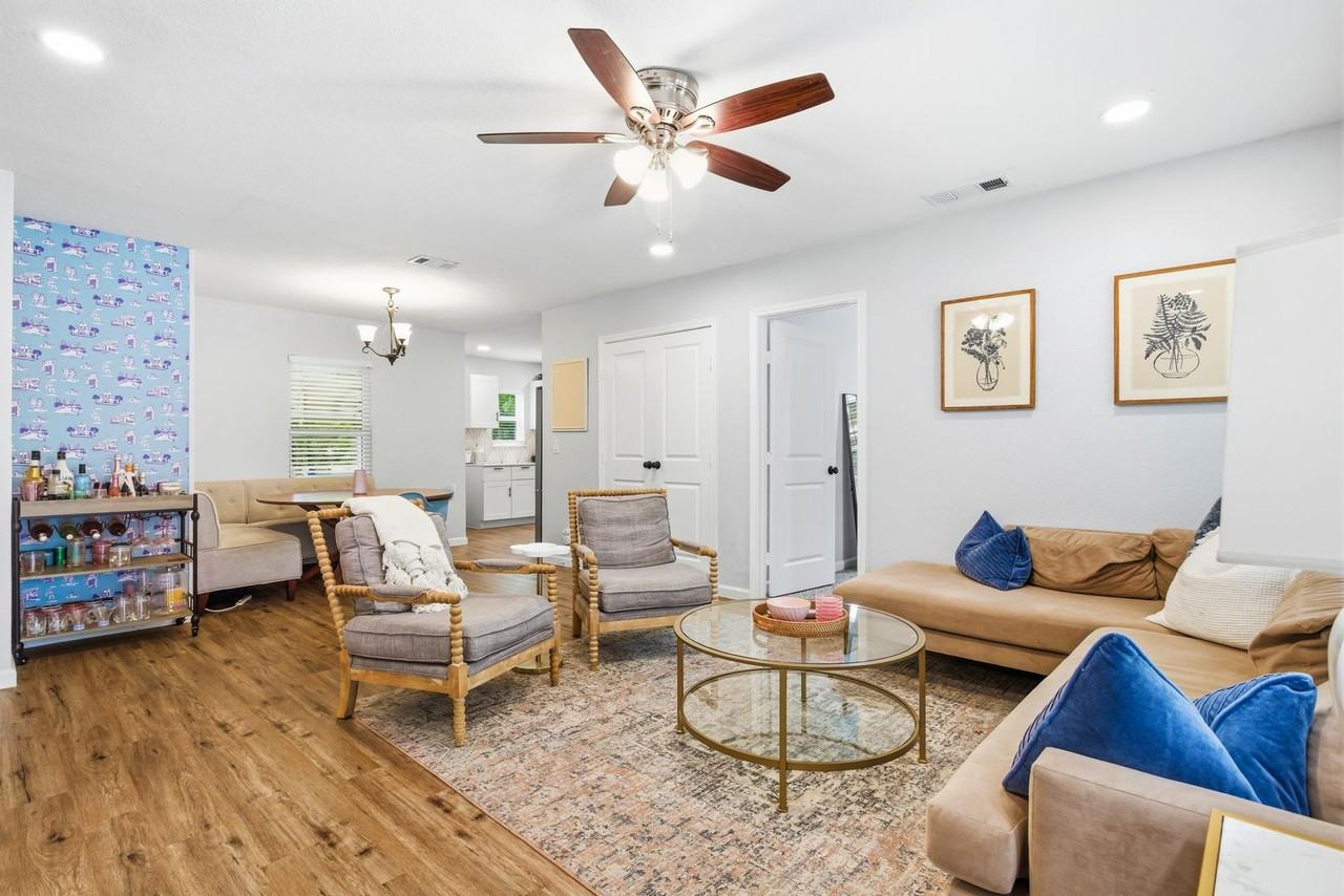 2712 Frazier Ave - Photo 4 of 25