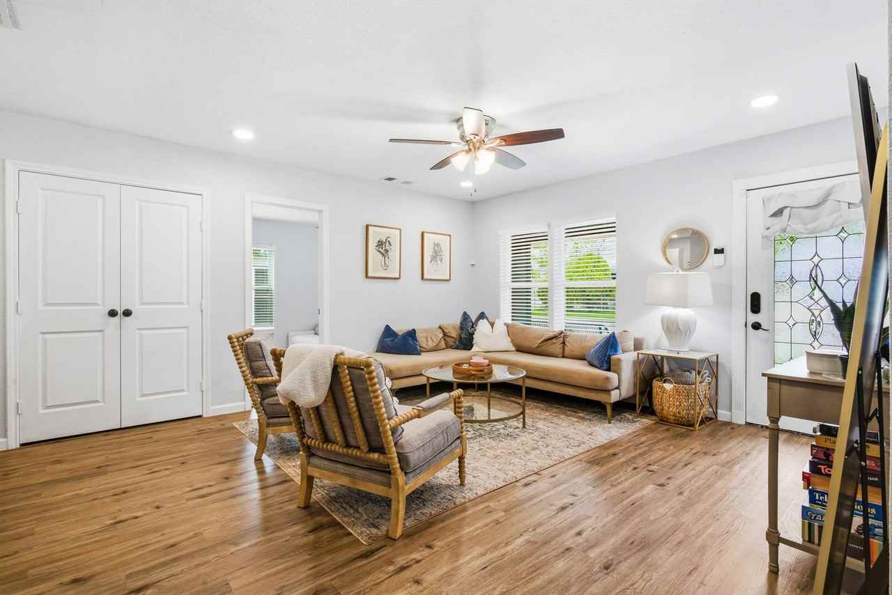 2712 Frazier Ave - Photo 5 of 25