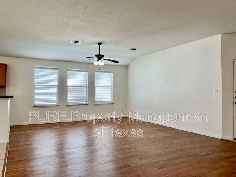 7833 Squirrel Hollow Dr - Photo 3 of 22