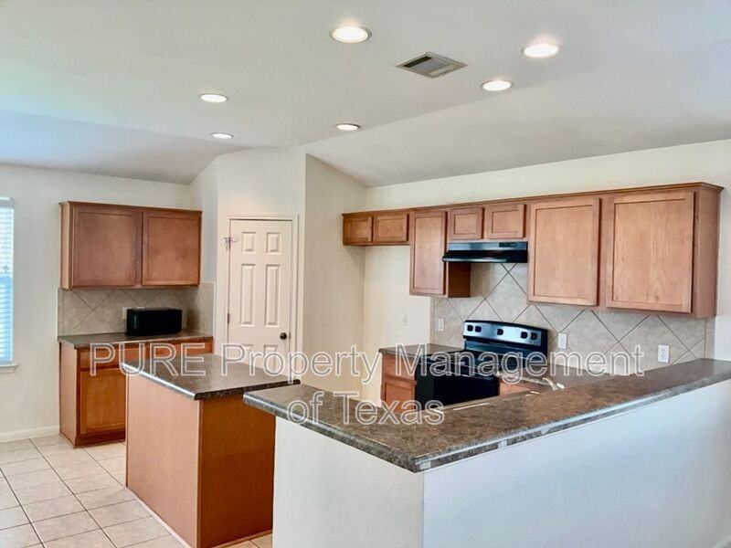 7833 Squirrel Hollow Dr - Photo 7 of 22