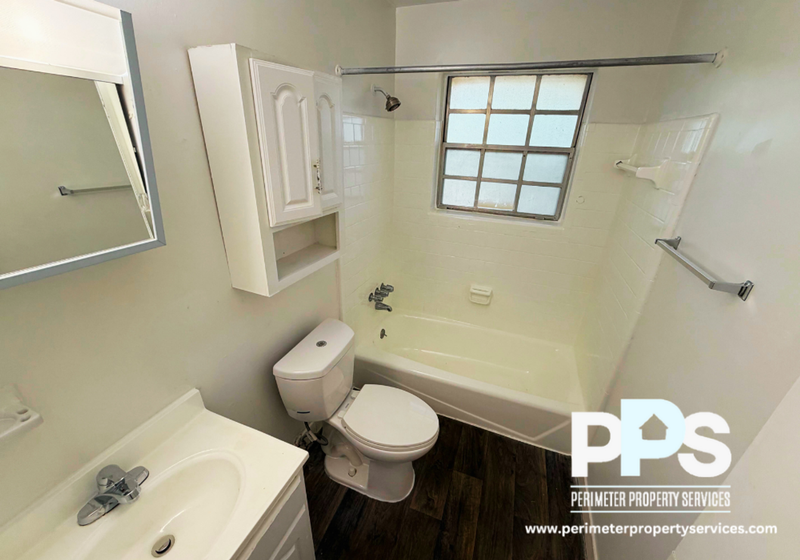 1730 Sams St Se - Photo 4 of 9