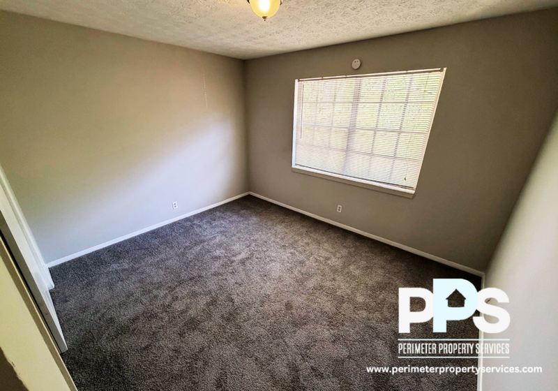 1730 Sams St Se - Photo 6 of 9