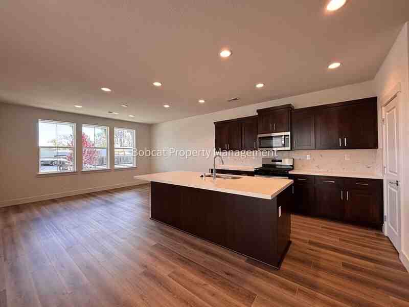 1150 Little Ln - Photo 7 of 38