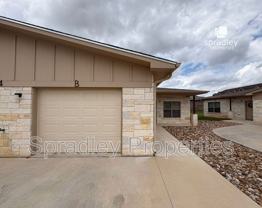 1044 Hibiscus Unit B - Photo 1 of 1