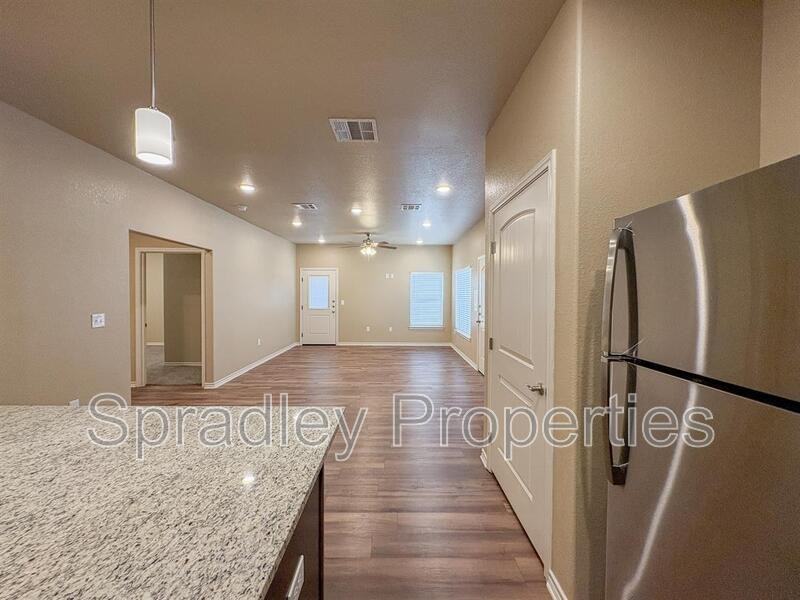 1044 Hibiscus Unit B - Photo 6 of 13