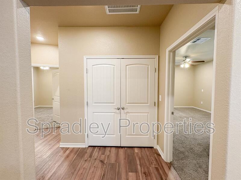 1044 Hibiscus Unit B - Photo 7 of 13