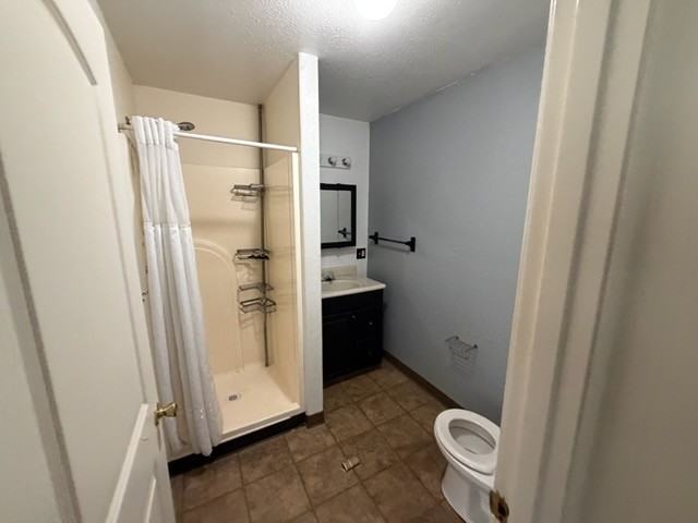 5945 Shasta Ave - Photo 4 of 12