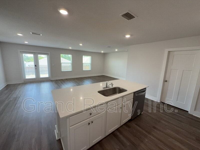 4871 Snipe Rd - Photo 7 of 25