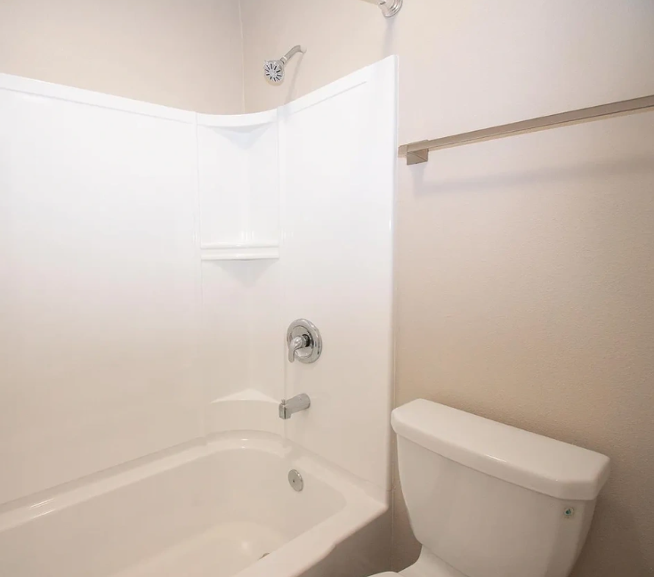 4060 Euclid Ave - Photo 6 of 8