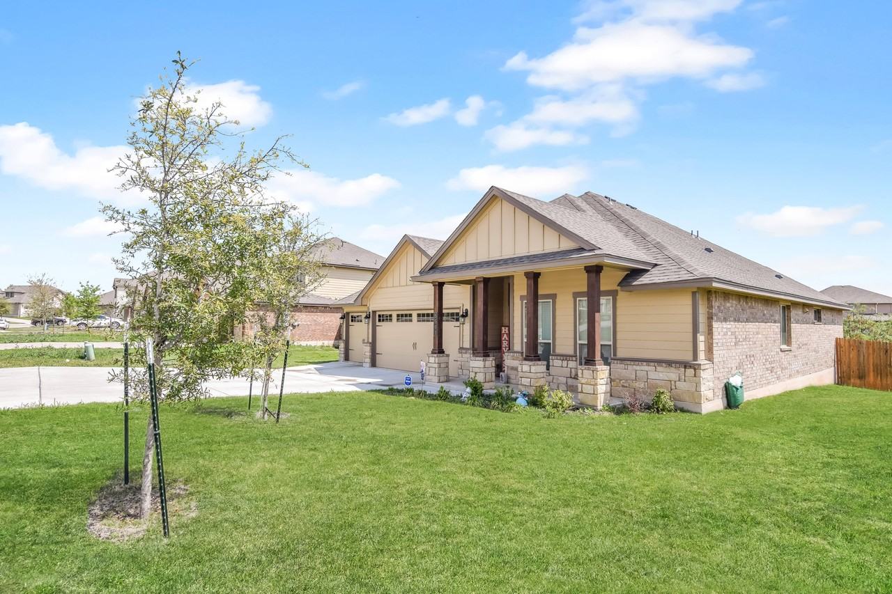 5501 Shire Dr - Photo 3 of 30